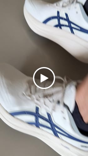 Customer video review of Asics Gel Nimbus 27 Track Club Hombre Birch Indigo Blue