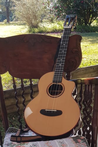 Customer photo review of Kala Contour Deluxe Solid Spruce & Rosewood Baritone Ukulele w/ Cutaway & Bag – KA-CTD-SSRW-BG-C