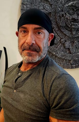 Customer photo review of Black Solid Doo Rag Headwrap Durag Skull Cap Cotton Sporty Motorcycle Hat