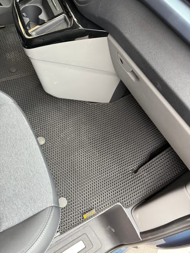 Fikri N. review of Fußmatten für Van - Komplettset image 1 out of 5