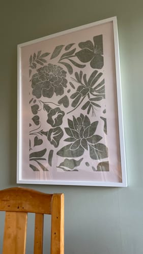 Customer photo review of Modern Family Flower Illustration