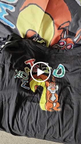 Customer video review of Unisex t-shirt