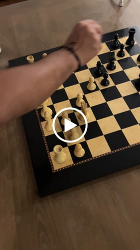 Customer video review of Ajedrez de Madera Set GAMBITO DE DAMA De Lujo