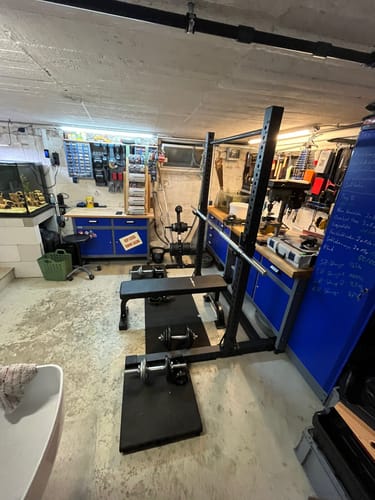 Customer photo review of R7 Squat Rack