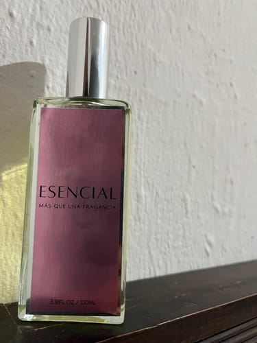 Customer photo review of M086 Inspirado en: La Vie Est Belle - Lancome
