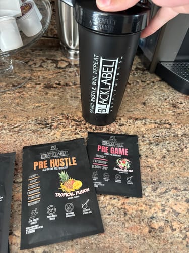 Customer photo review of PRE WORKOUT SAMPLES + SHAKER