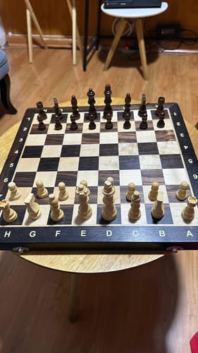 Customer photo review of Tablero De Ajedrez Madera Plegable Y Magnético Premium 40x40