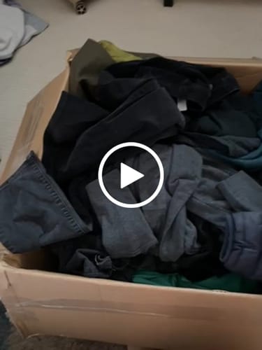 Customer video review of Eddie Bauer Women's Secondhand Wholesale Clothing