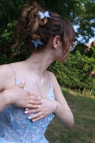 Customer photo review of Classic Round Aquamarine Solitaire Jewellery Set with Austrian Crystals