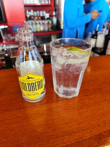 Customer photo review of GOLDBERG Tonic Water 0,2L Flasche