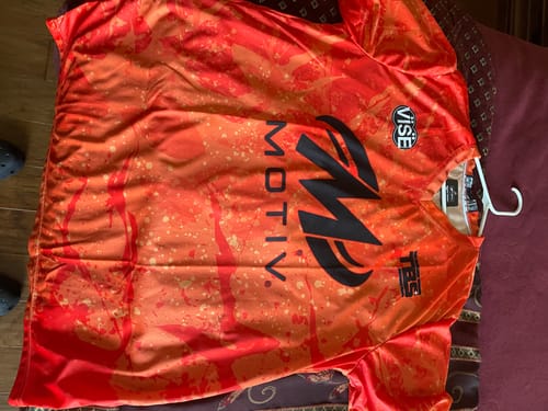 Customer photo review of MOTIV - REVOLT UPRISING LE - BOWLING JERSEY
