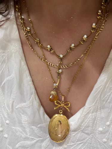 Customer photo review of Mystery TXT Member Locket Necklaces