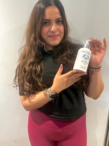 Customer photo review of Luxury California Body Lotion 300ml/ 10.1 fl oz