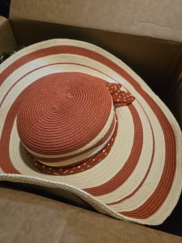 Customer photo review of Secondhand Accessories Assorted Wholesale