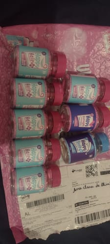 Customer photo review of Happy Hair 3 Potes + 3 Potes Grátis + 1 Pote de Melatonina + 1 Pote de Colágeno (Total 8 Potes)