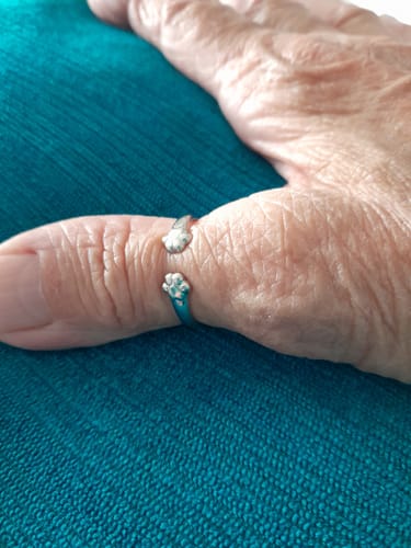 Customer photo review of Paw Hug Ring