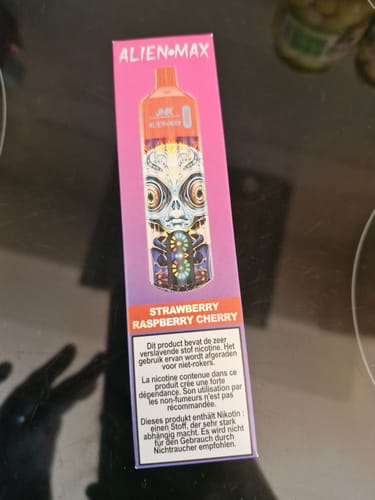 Lorie D. review of JNR - Alien 10K - Puff Jetable / Disposable image 1 out of 1