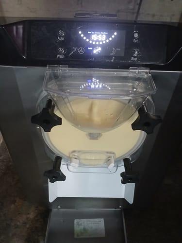 Customer photo review of Maquina Helado Nieve Duro Industrial 15l Sobre Mesa 1400w