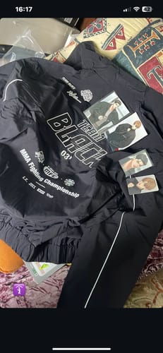 Customer photo review of Jinx - Team Black Windbreaker