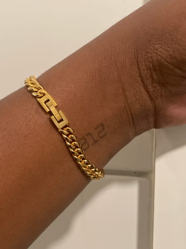 Customer photo review of CLEAN CUBANA BRACELET. - 6MM GOLD