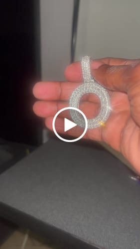 Customer video review of 1.25 CARAT NATURAL DIAMONDS STERLING SILVER WITH RHODIUM PLATING LARGE 2.50 INCHES LETTER O CHARM PENDANT