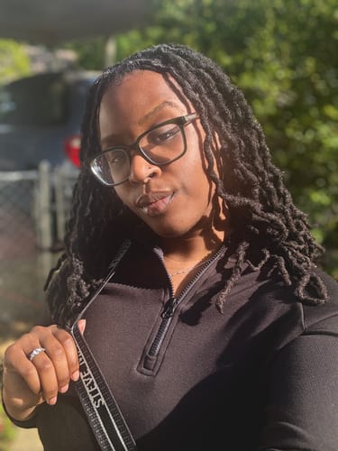 Tanasia O. review of Turmeric Brightening Soap (with Vitamin C, Alpha Arbutin, Oat) image 1 out of 1