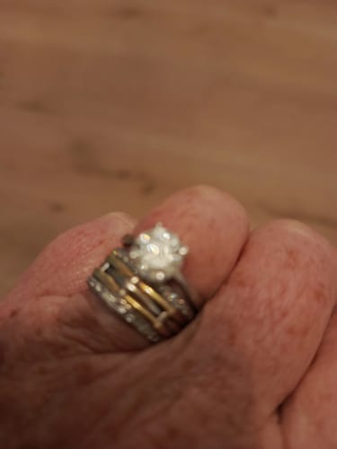 Customer photo review of Zoya 2 Carat Round Solitaire Twisted Band Lab Grown Engagement Ring in 18k White Gold