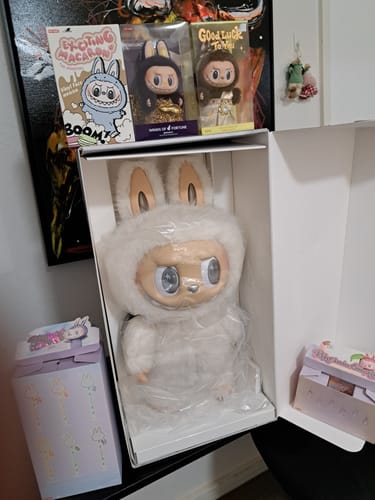 Customer photo review of POP MART THE MONSTERS ANGEL IN CLOUDS Vinyl Plush Doll ZIMOMO