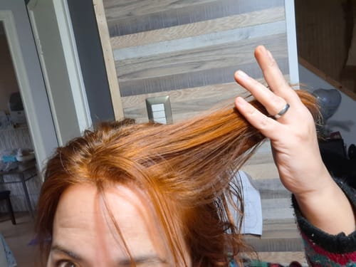 Reseña con foto de un cliente sobre Henna Jamila Hair - Cobrizo Natural y Duradero 👩🏼🦰