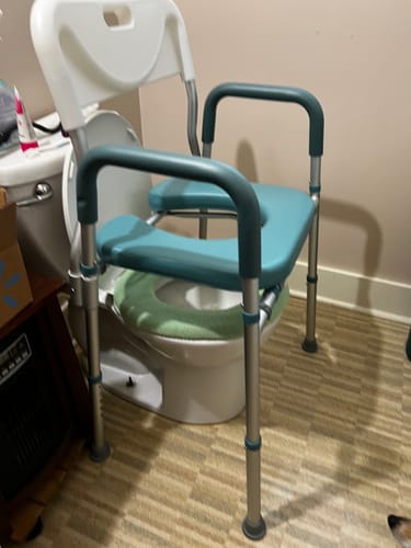 Customer photo review of Raised Toilet Seat (400lb)