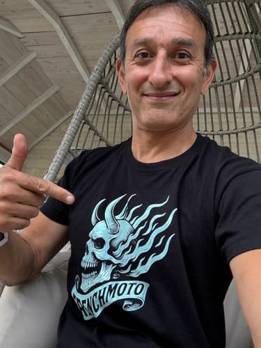 Customer photo review of T-SHIRT BLUE DEVIL