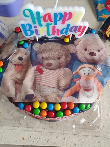 Customer photo review of A4 Rectangle Custom Edible Icing Image