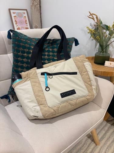 Customer photo review of Paz 23L Tote