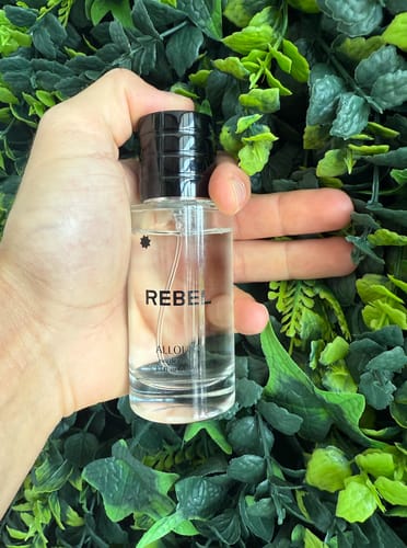 Customer photo review of Rebel Pheromone Cologne