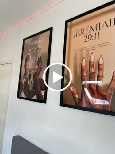 Customer video review of Fine Babe Jeremiah 29:11