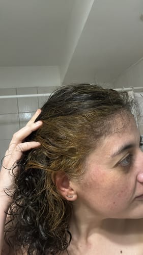 Reseña con foto de un cliente sobre Henna Jamila Hair - Cobrizo Natural y Duradero 👩🏼🦰