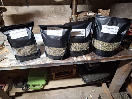 Customer photo review of Cheap THCA Smalls Pound