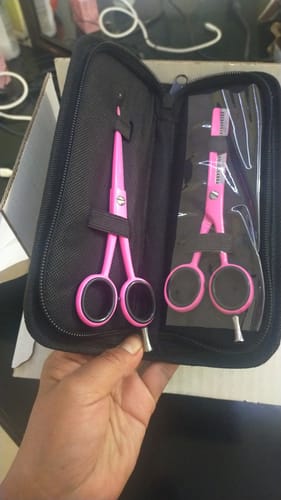 Customer photo review of Aashta - Tijeras Profesionales Titanio 5´5 pulgadas