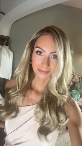 Customer photo review of JBEXTENSION 26 Inches Straight Balayage Blonde With Dark Root Pre-Cut Frontlace Glueless Wig GIULIA (JULIA) FREE PARTING