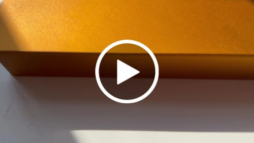 Customer video review of Weekly Case