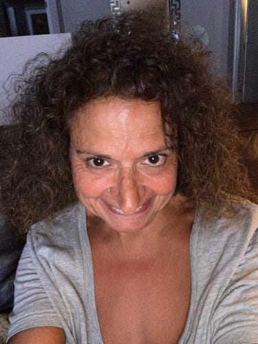 Customer photo review of Instant Dye Shampoo