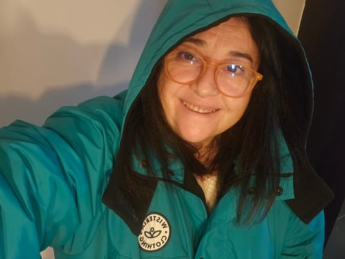 Customer photo review of Chaqueta Impermeable