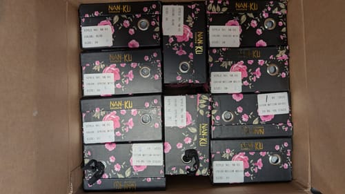 Customer photo review of Nan-Ku NIB Women's Sneakers