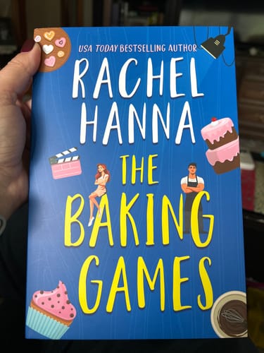 Customer photo review of SPECIAL EDITION The Baking Games Hardcover with Sprayed Edges