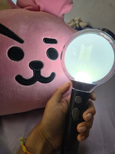 Customer photo review of BTS OFFICIAL LIGHT STICK MAP OF THE SOUL Special Edition