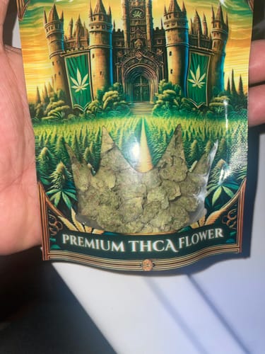 Customer photo review of Skywalker OG - Greenhouse THCA (Smalls)