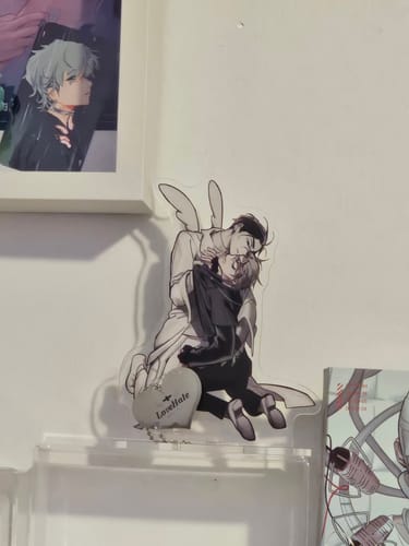 Customer photo review of MARCHMONSTER x Alien Stage - Acrylic Stand (3 Types)