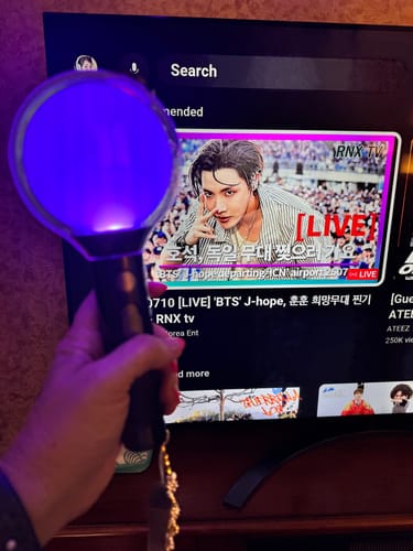 Customer photo review of BTS - OFFICIAL LIGHT STICK MAP OF THE SOUL Special Edition