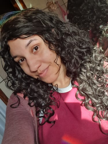 Customer photo review of Peruca Wig Baya Castanho Escuro Cacheada