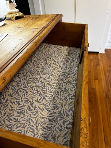 Customer photo review of Blue WILLOW William Morris | Scented Drawer Liners in 2 Fragrances.